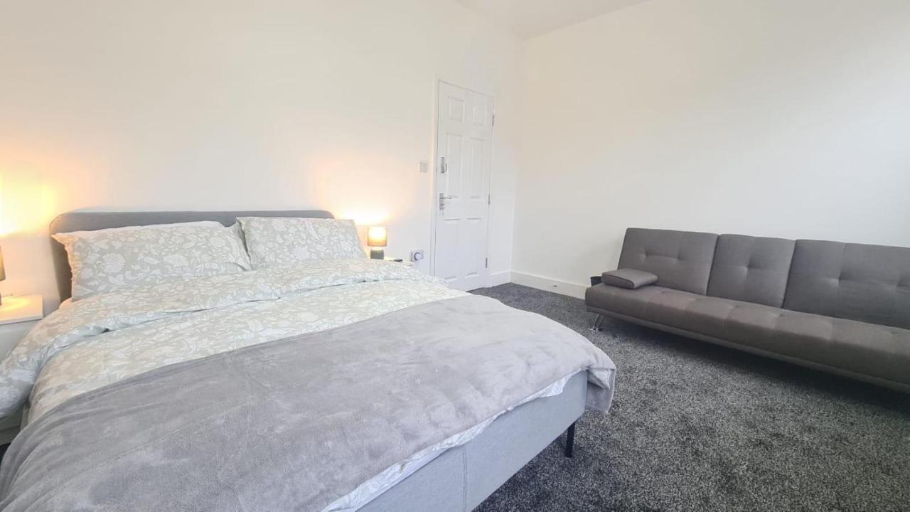 Spacious Private Room In Manor Park London Exterior foto